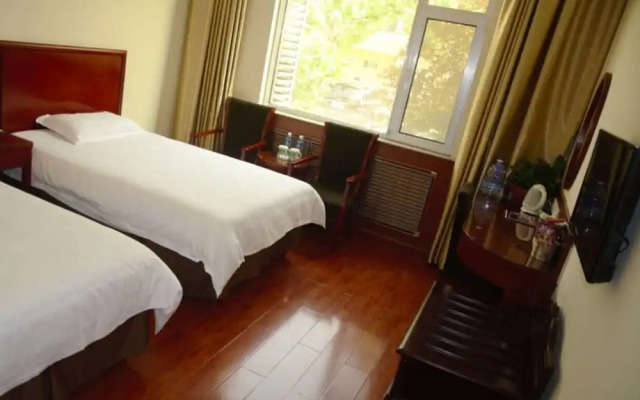 GreenTree Inn WeiFang QingZhou Middle HaiDai Road Electric Power Shell Hotel