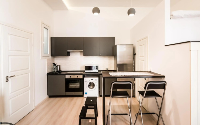 J&M Flat close to Budapest WHALE