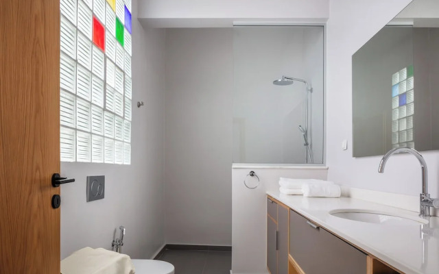 stylish apt up to 4 in Rethymno