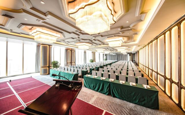 Nanjing Golden Eagle International Hotel