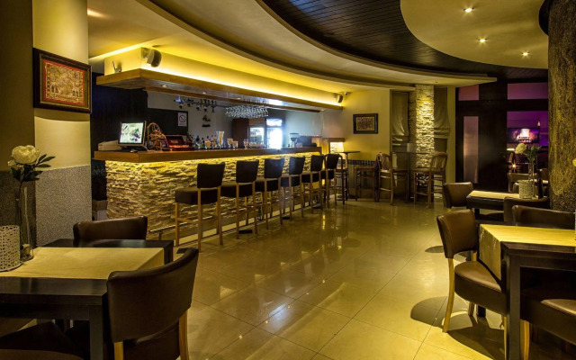 Petrus Hotel