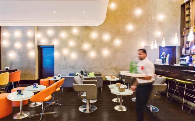 Hotel ibis Al Rigga