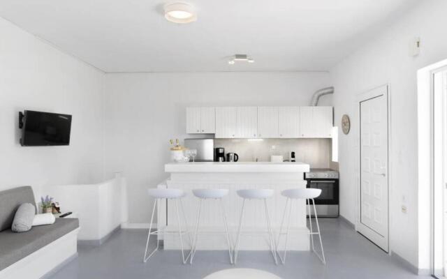 Family Maisonette with pool #3