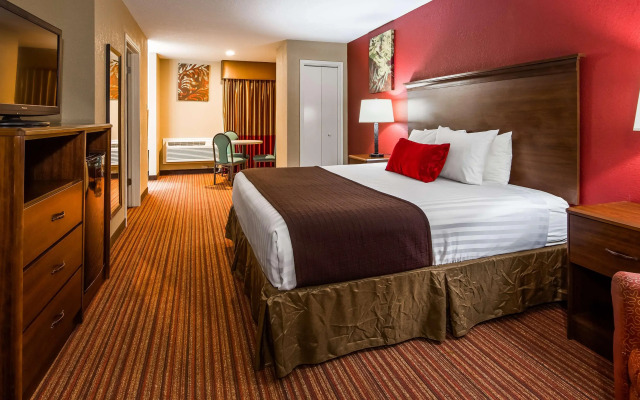 SureStay Plus by Best Western San Antonio Fiesta Inn