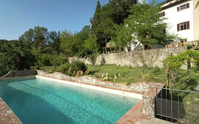 Charming Villa With Pool in Florence