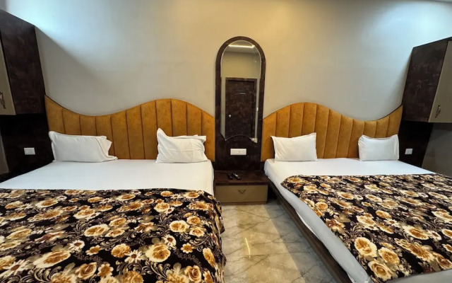 Hotel Guruvayur Dham Mathura