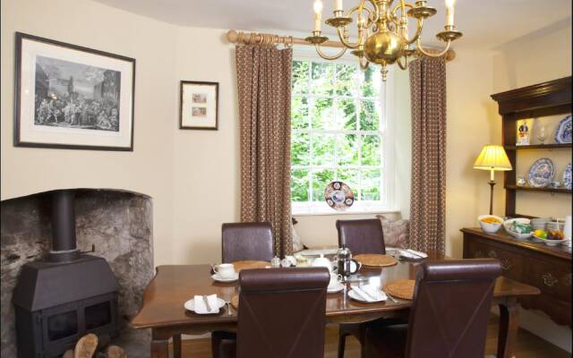 Kilbury Manor B&B