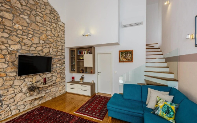 Casa del Sole CFH in Sutivan