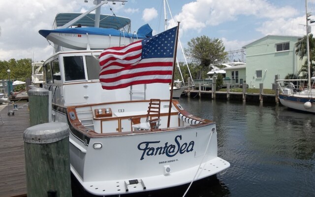 1965 76ft Burger Motor Yacht FantaSea