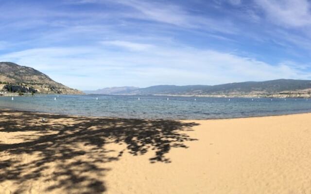 Golden Sands Resort Motel