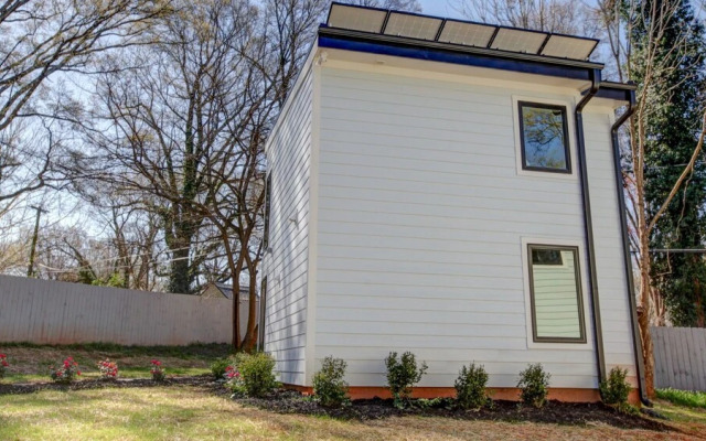 2 bedroom, Woodside Avenue