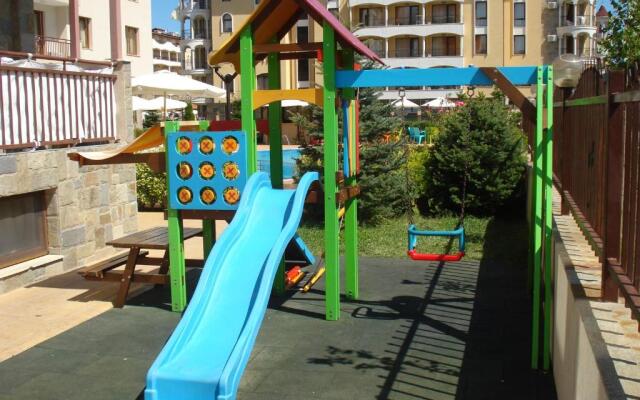 Summer Breeze Apartments