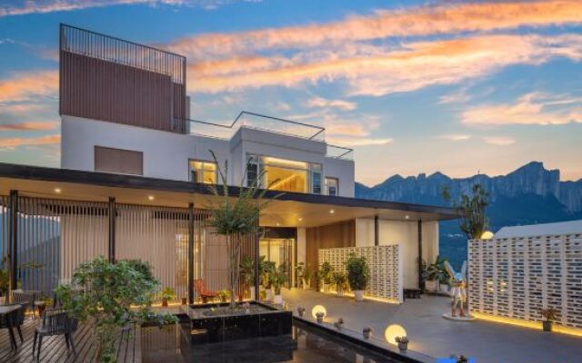 Xinzhibao · Yuanshan  Homestay (Enshi Grand Canyon Tourist Center Branch)