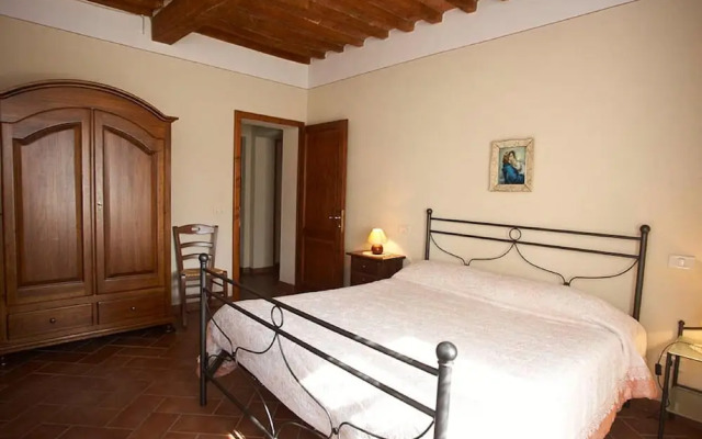 Elegant Castle Stay With Pool