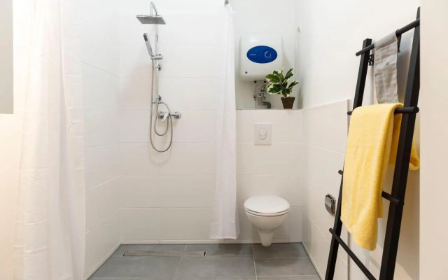 Modern 2 Bedroom Apartment in Berlin Schöneberg