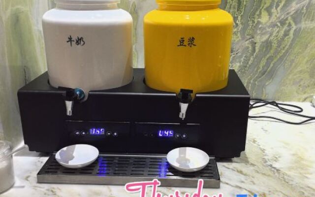 Oukai Impression Hotel (Nanyang Jiangying Airport Binhe Avenue Branch)
