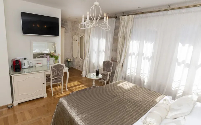 Gothic Palace Heritage