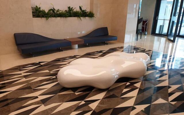 Leo Group Luxury Apartment 24-13 Alliance Palace