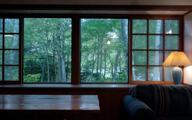 Share & Guest House Hakuba Share