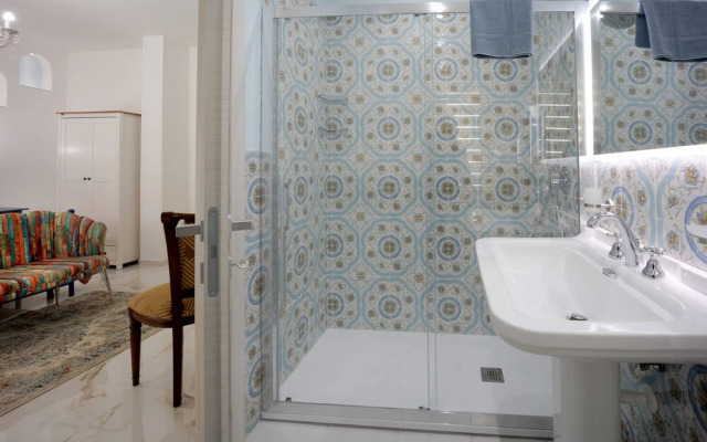 REDDIMUS Guest House