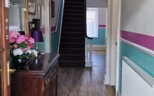 LilyRose Hotel