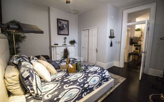 216 E 8th St.  Apartment 1