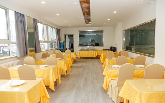 Elan Inn Puyang Wanda Plaza