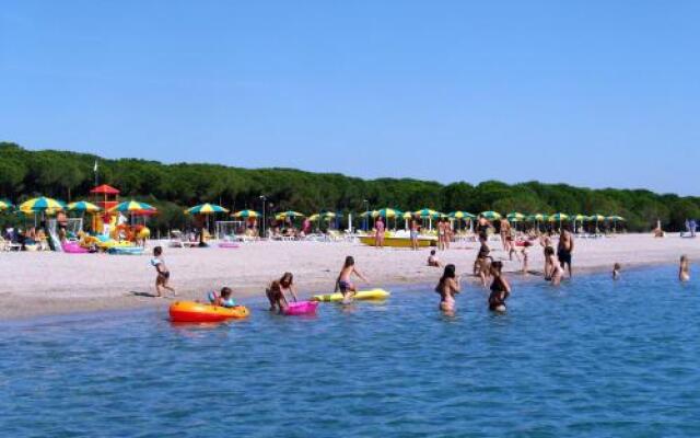 Happy Camp in Camping Villaggio Thurium