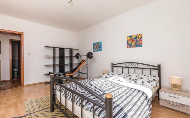 Amazing Home in Mundanije With Wifi and 3 Bedrooms