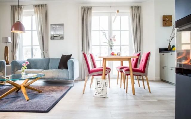 Reetdachhaus in Bodstedt mit Sauna am Bodden