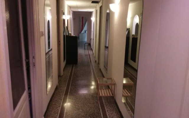 Le Case Della Ste Hostel Grattacielo