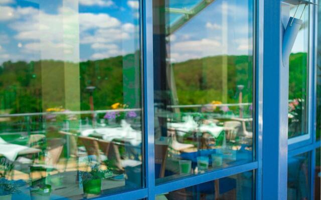 Stausee-Hotel