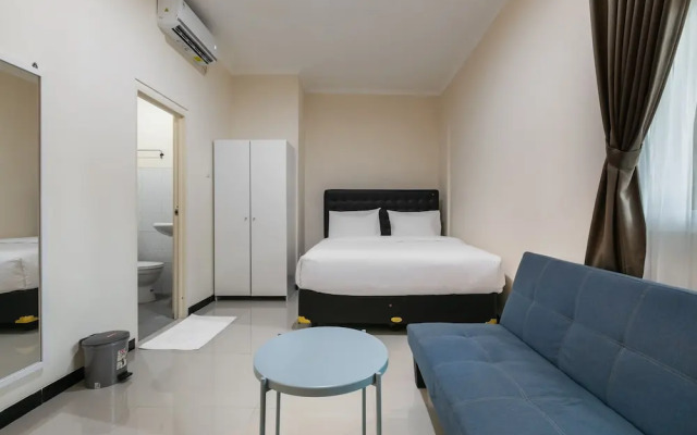 Griya Loka Syariah by OYO Rooms