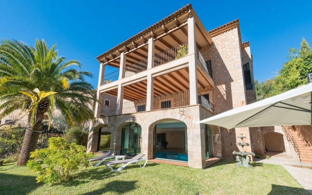 Circe in Fornalutx With 4 Bedrooms and 4 Bathrooms