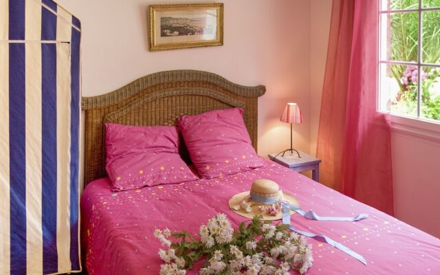 Gorgeous Villa in Anglet With Swimming Pool