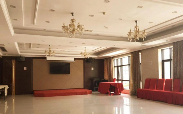 Four Seasons Garden Hotel & Resorts