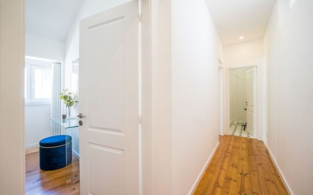 Chiado & Design Apartment