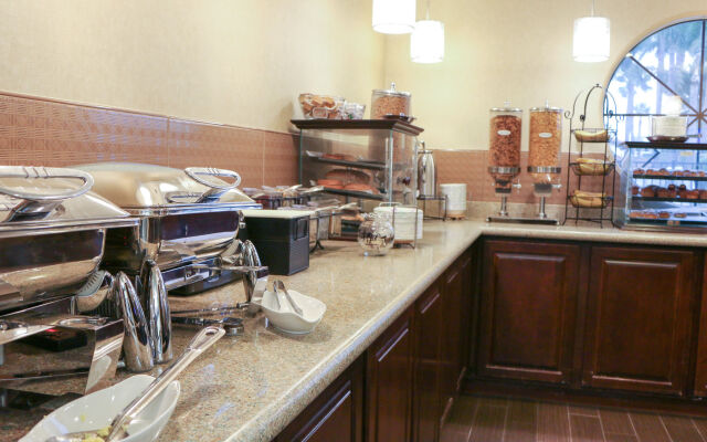 Best Western Escondido Hotel
