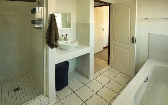 Sa-Ais, Langebaan 6-sleeper