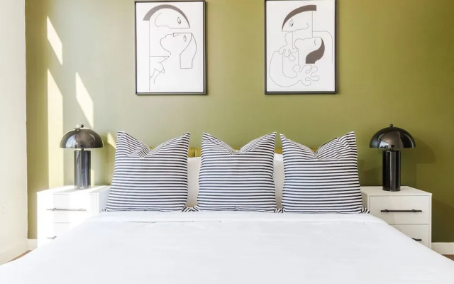 Ny Finest Luxury Apartment