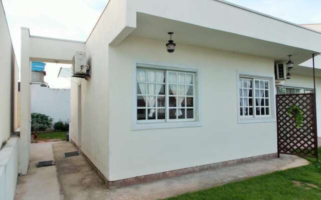 Casa na praia da Pinheira