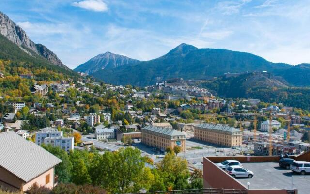 Appartement Briançon, 4 pièces, 8 personnes - FR-1-330C-12