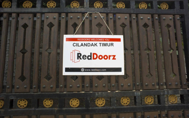 RedDoorz @ Cilandak Timur