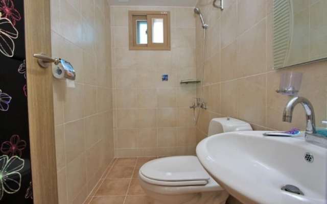 Seosan Noeulgwa Bada Pension