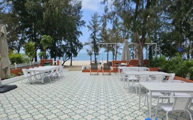 Yangjiang Beach House B&B