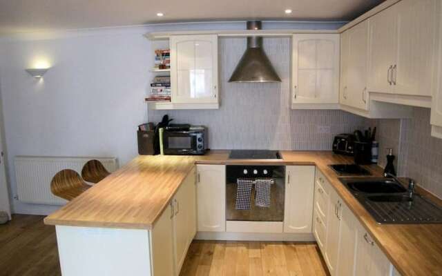Victoria Street 37, Flat 1