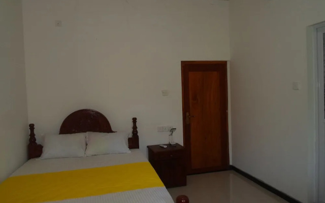 Amada Lake View Homestay