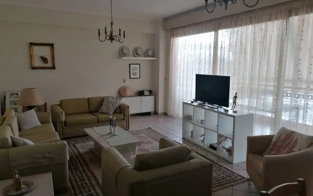 3BD Apartment in the Center