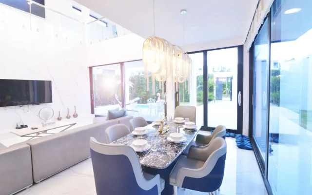 Private Pool Villa in Central Pattaya - Palmb1