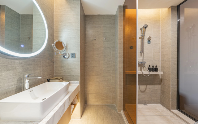 Atour Hotel, Baoyu Plaza, North Changjiang Road, Kunshan